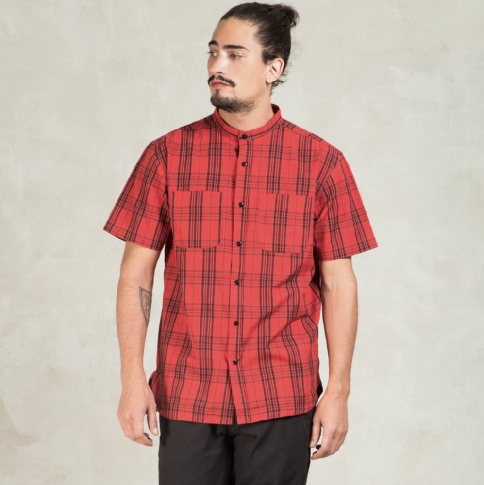 10.Deep Red Black Shirt M